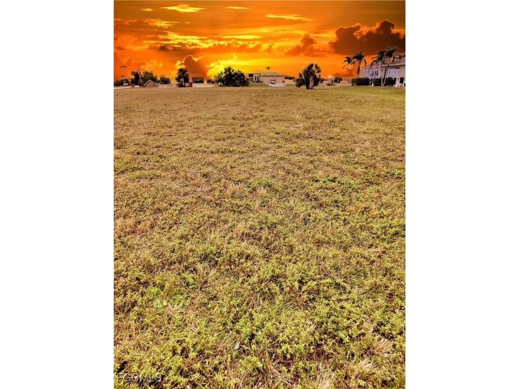 4004 NW 38th Terrace Cape Coral FL 33993 2025021909 image8