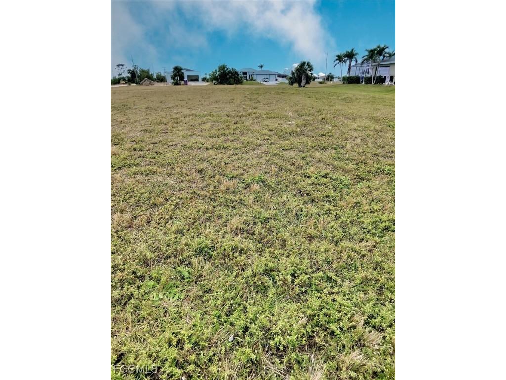 4004 NW 38th Terrace Cape Coral FL 33993 2025021909 image9