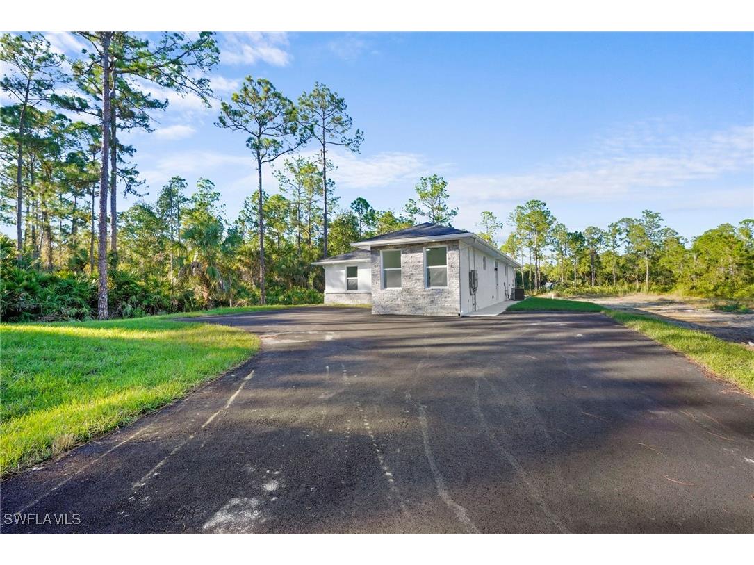 4005 12th Avenue NE Naples FL 34120 225063995 image3