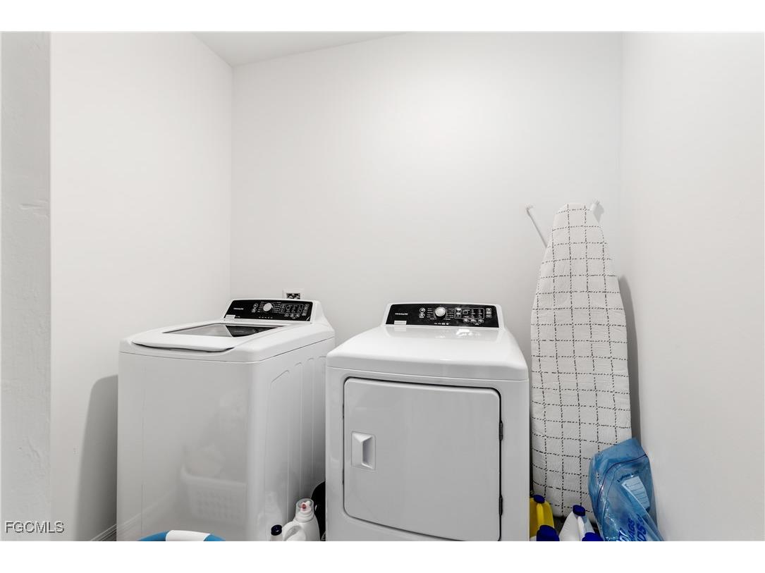 4005 Cavassa Court North Fort Myers FL 33917 2025022349 image13