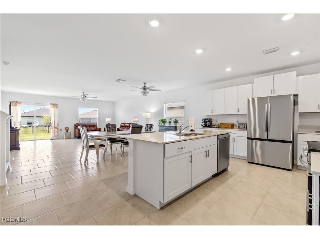 4005 Cavassa Court North Fort Myers FL 33917 2025022349 image5