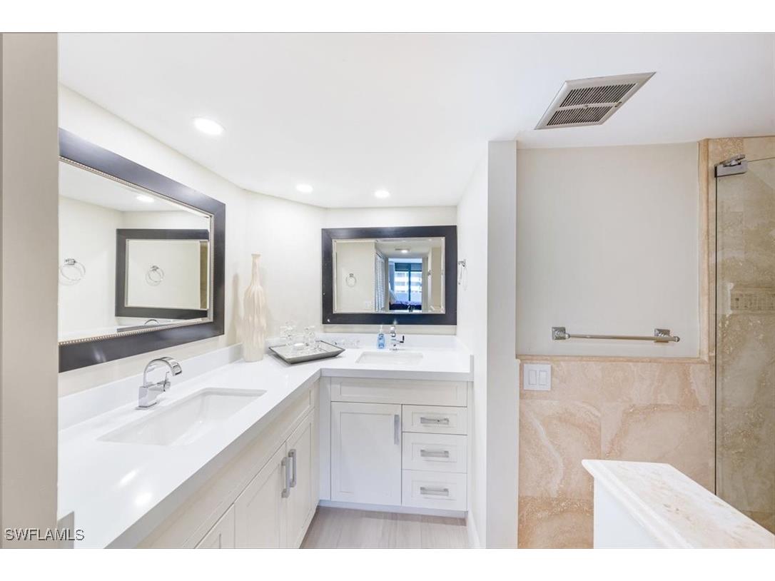 4005 Gulf Shore Boulevard N #1104 Naples FL 34103 225065514 image17