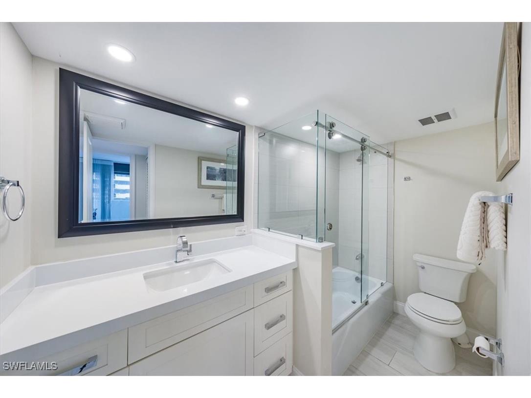 4005 Gulf Shore Boulevard N #1104 Naples FL 34103 225081117 image21