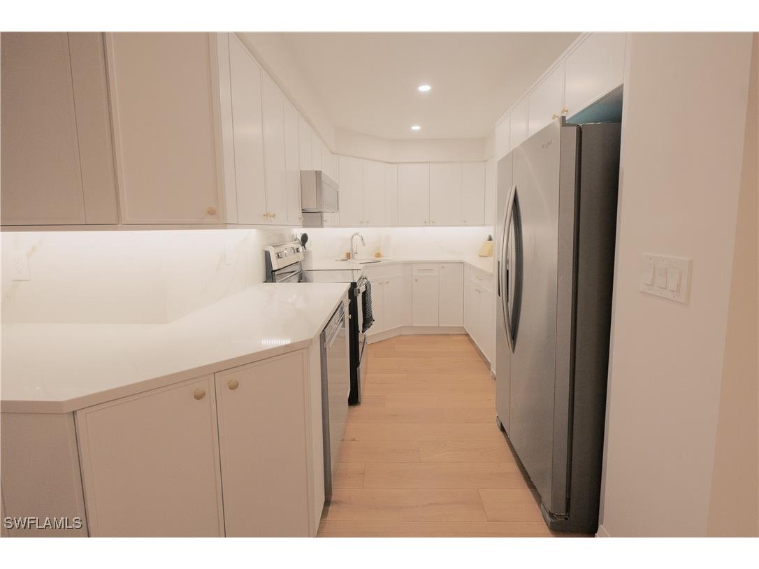 4005 Gulf Shore Boulevard N #1105 Naples FL 34103 225031421 image13