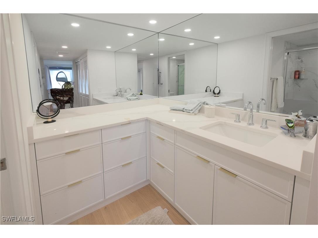 4005 Gulf Shore Boulevard N #1105 Naples FL 34103 225031421 image16