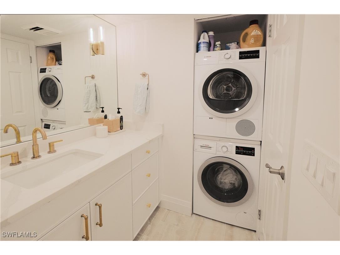 4005 Gulf Shore Boulevard N #1105 Naples FL 34103 225031421 image21