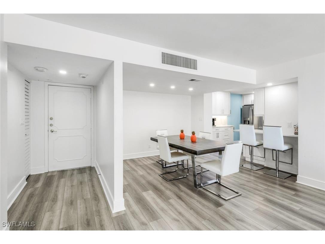 4005 Gulf Shore Boulevard N #404 Naples FL 34103 225029388 image10