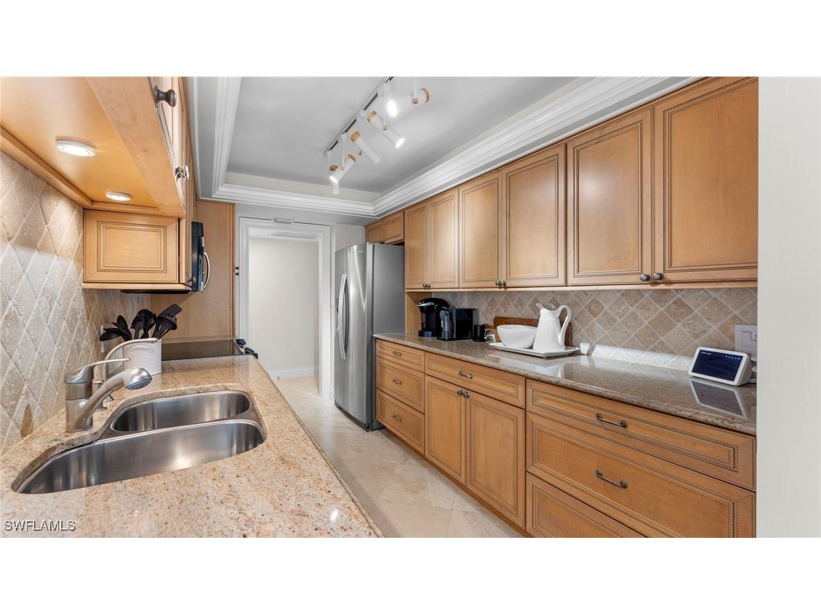 4005 Gulf Shore Boulevard N #700 Naples FL 34103 225071302 image25