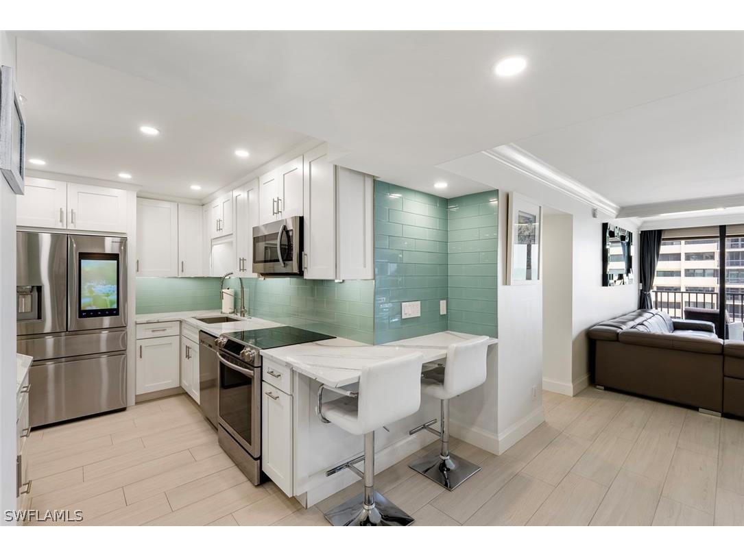 4005 Gulf Shore Boulevard N #904 Naples FL 34103 224046271 image3