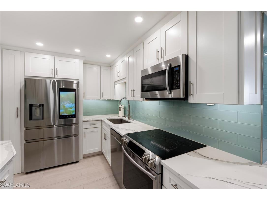 4005 Gulf Shore Boulevard N #904 Naples FL 34103 224046271 image4