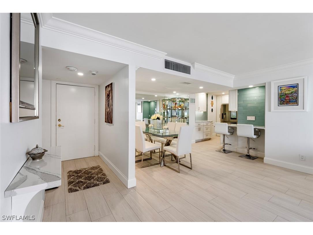 4005 Gulf Shore Boulevard N #904 Naples FL 34103 224046271 image5