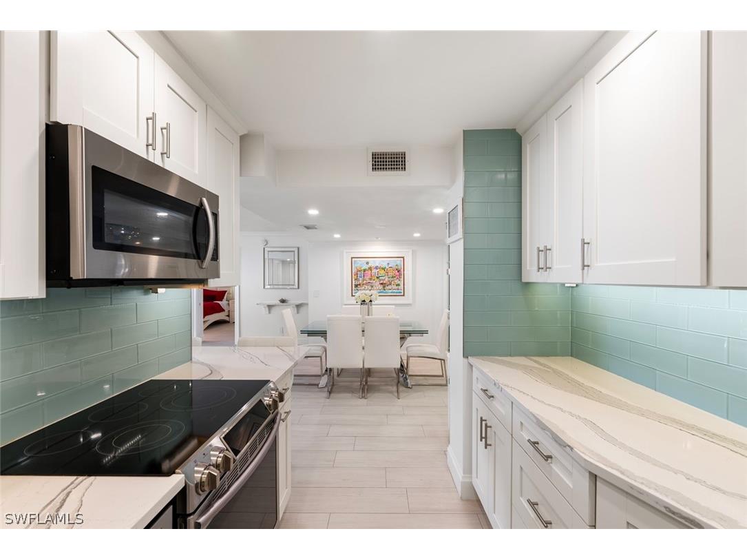 4005 Gulf Shore Boulevard N #904 Naples FL 34103 224046271 image9