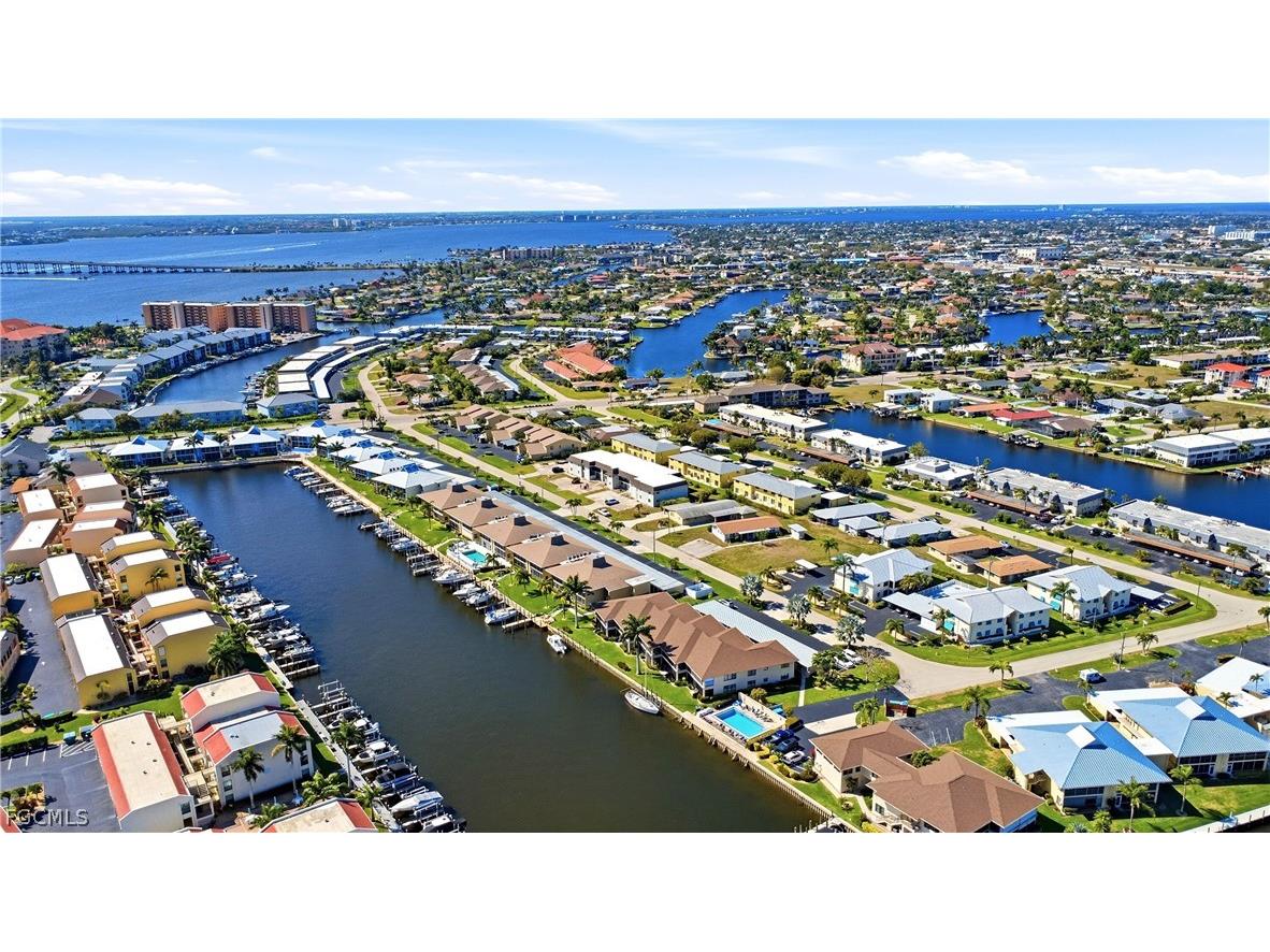 4005 SE 19th Place #8 Cape Coral FL 33904 2026008323 image41
