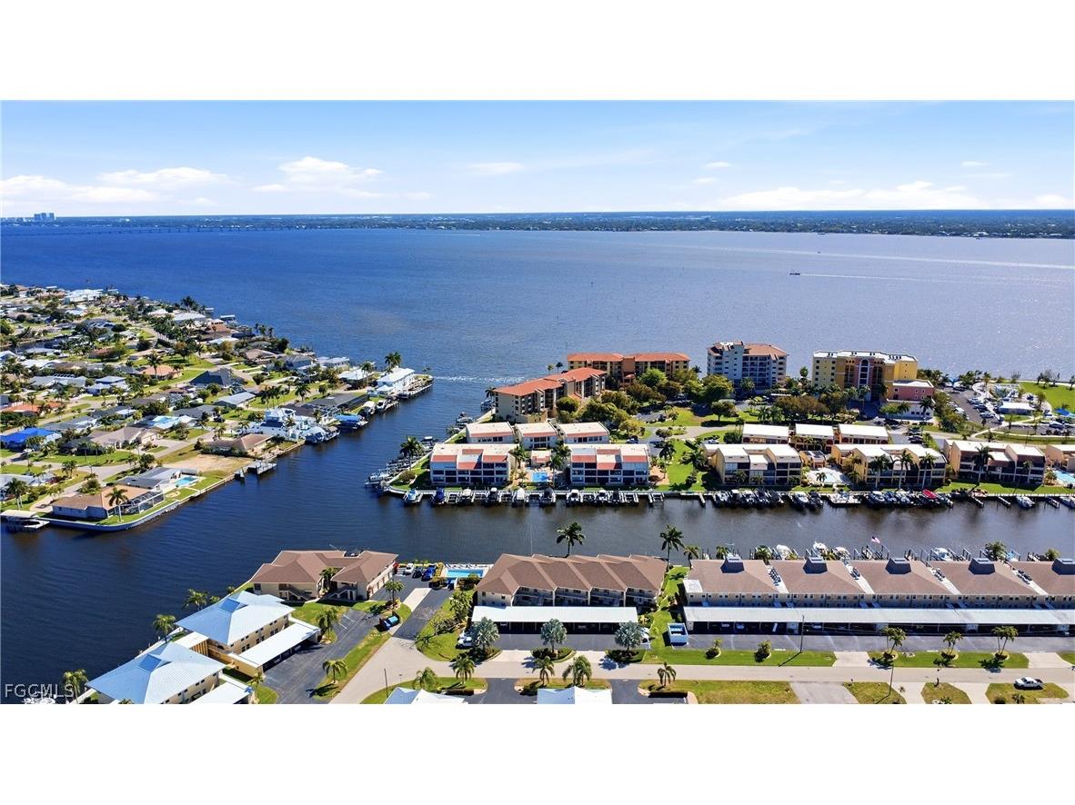 4005 SE 19th Place #8 Cape Coral FL 33904 2026008323 image43