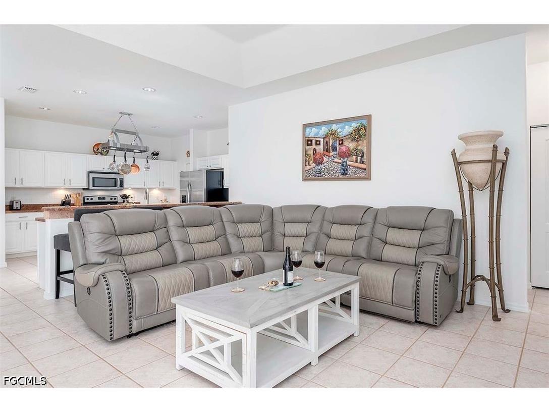 4005 SW 17th Place Cape Coral FL 33914 2026015646 image12