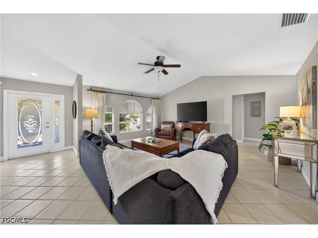 4005 SW 27th Avenue Cape Coral FL 33914 2026018722 image6