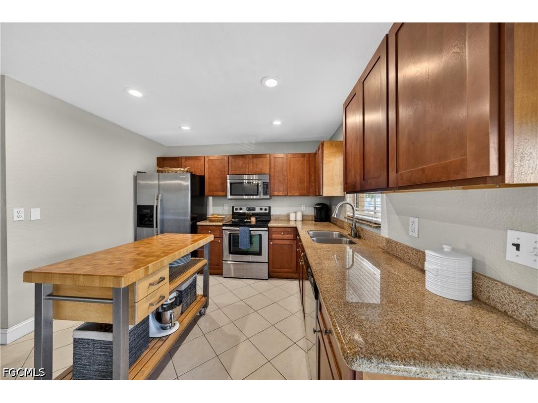 4005 SW 27th Avenue Cape Coral FL 33914 2026018722 image8