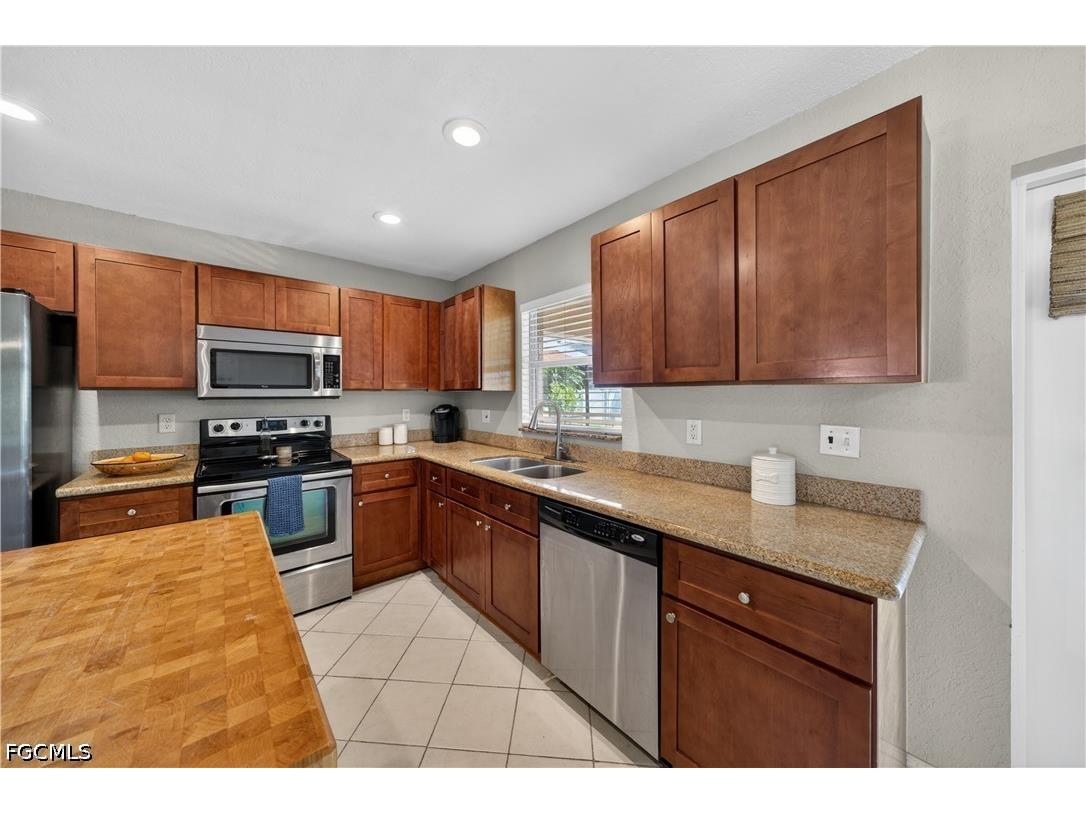 4005 SW 27th Avenue Cape Coral FL 33914 2026018722 image9