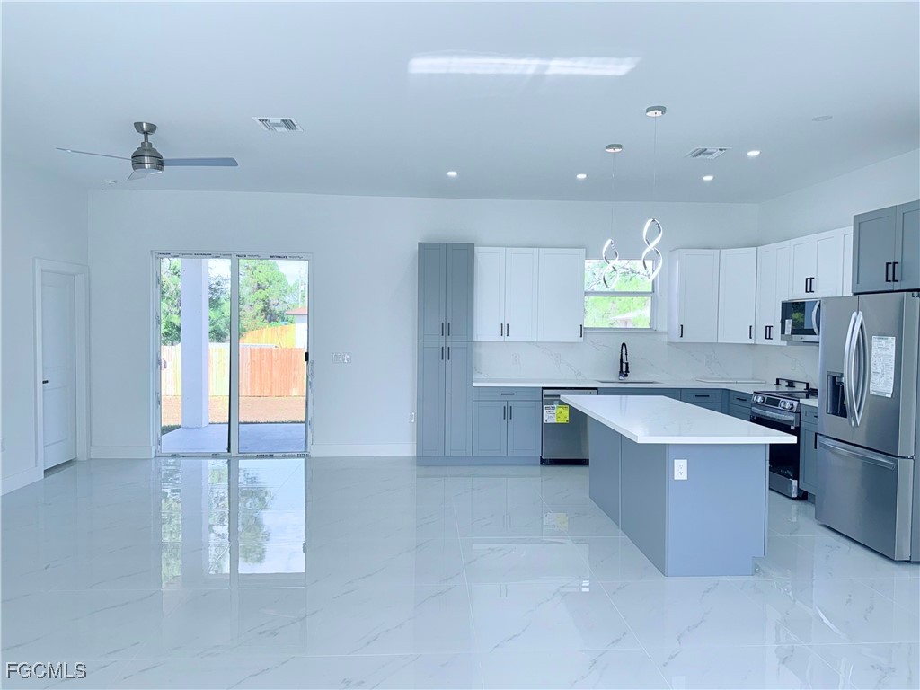 4006 2nd Street SW Lehigh Acres FL 33976 2026003759 image3