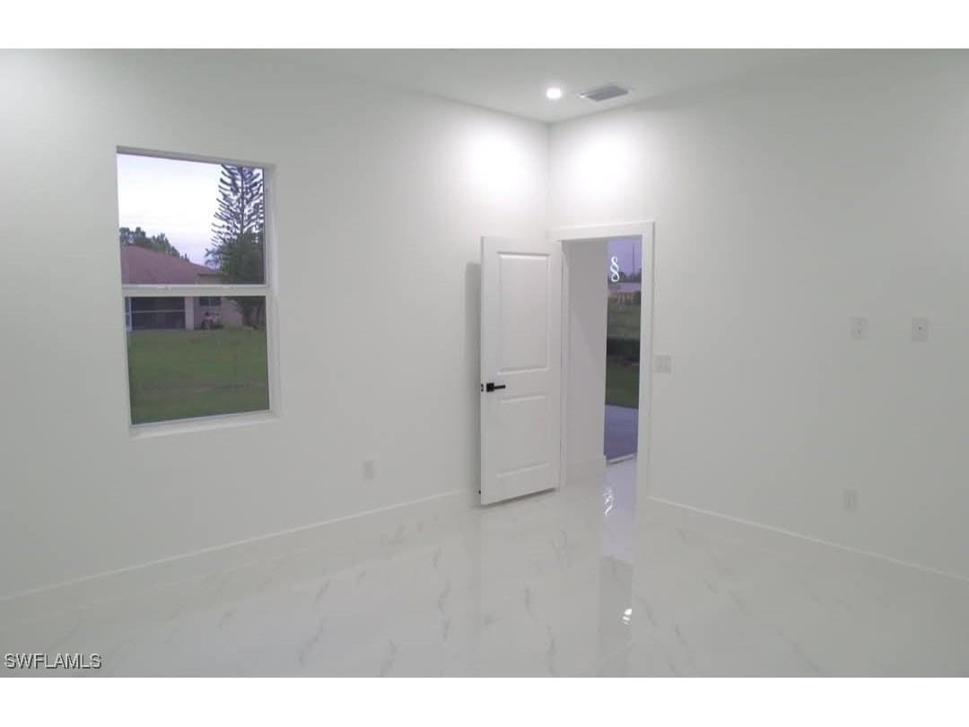  Lehigh Acres FL 33976 225057122 image3