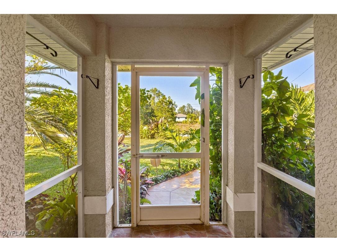 4007 3rd Street SW Lehigh Acres FL 33976 223078403 image1