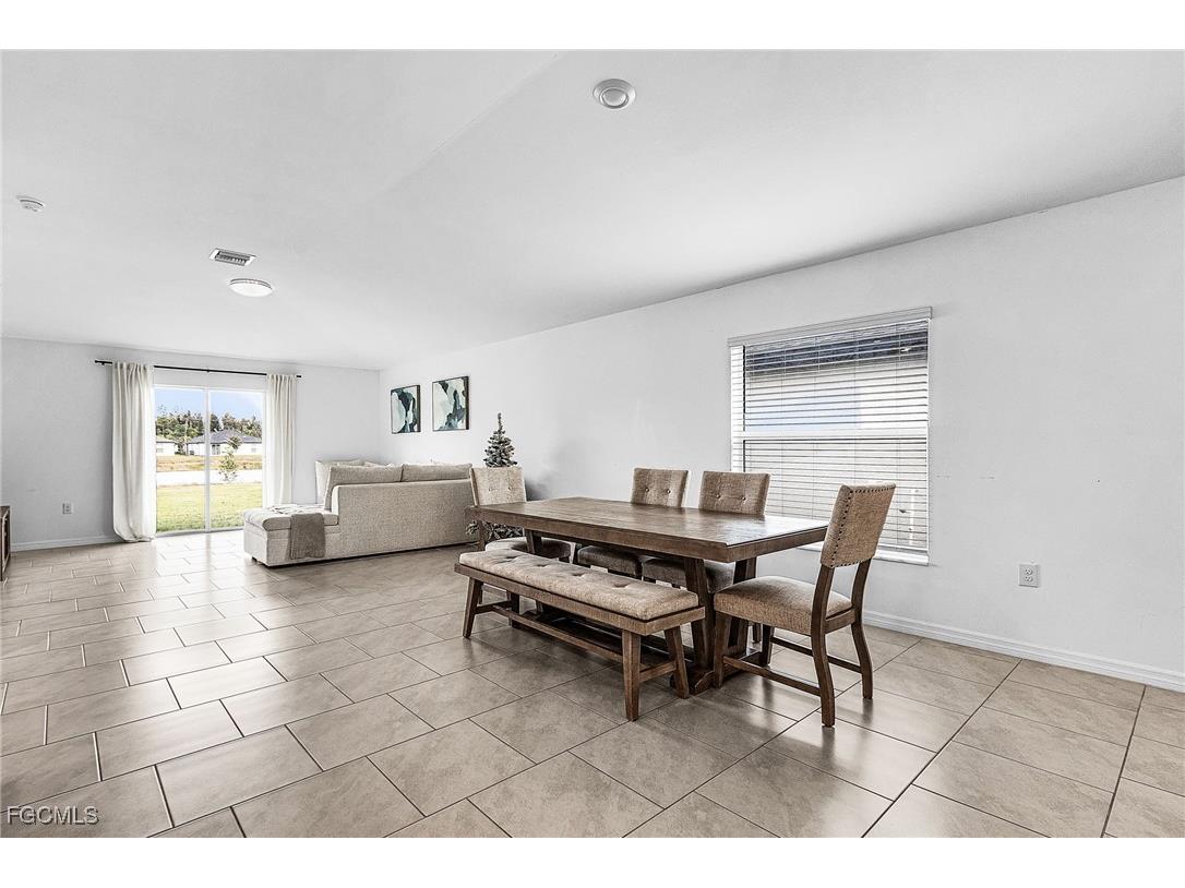 4007 San Clemente Court North Fort Myers FL 33917 2025024476 image20