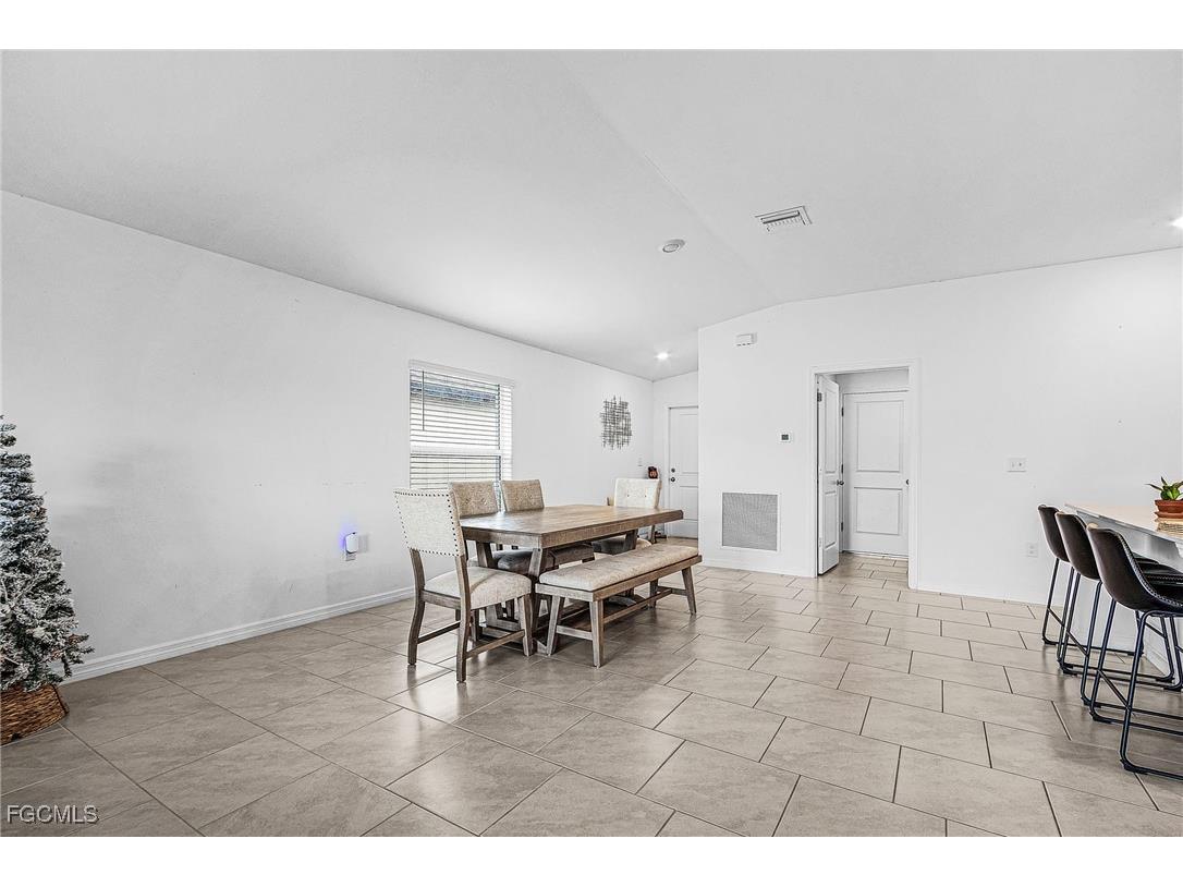 4007 San Clemente Court North Fort Myers FL 33917 2025024476 image21