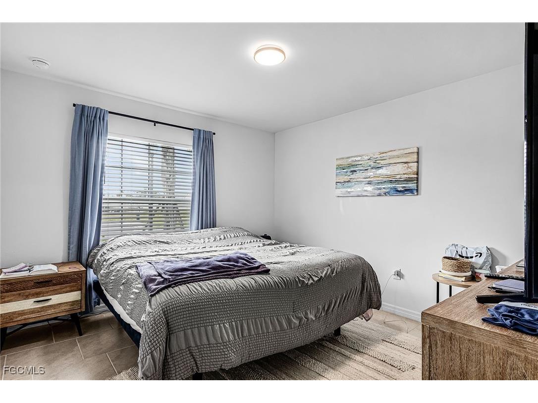 4007 San Clemente Court North Fort Myers FL 33917 2025024476 image5