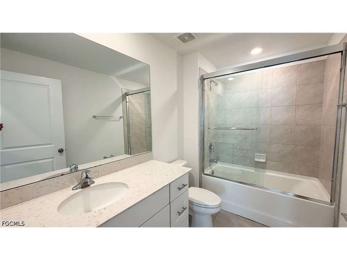 4007 San Clemente Court North Fort Myers FL 33917 2026028058 image14