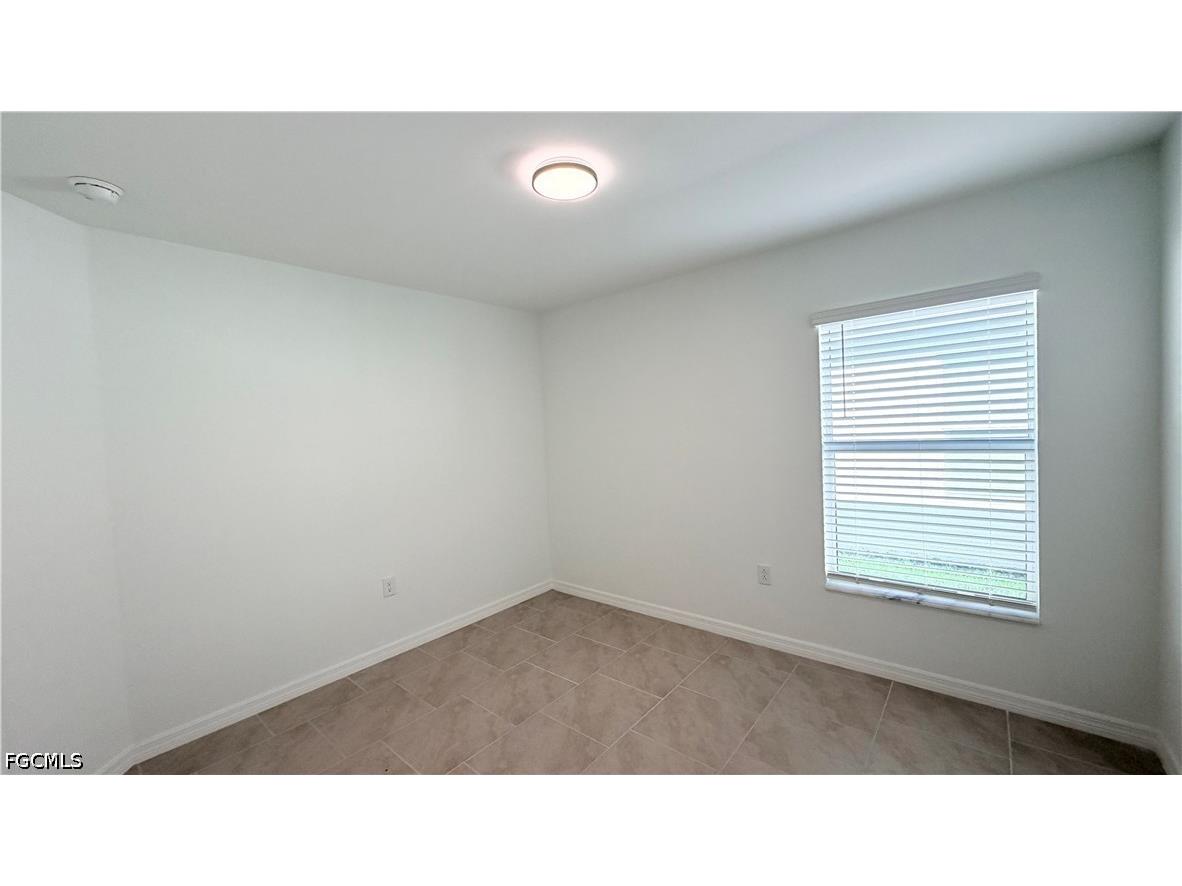 4007 San Clemente Court North Fort Myers FL 33917 2026028058 image15