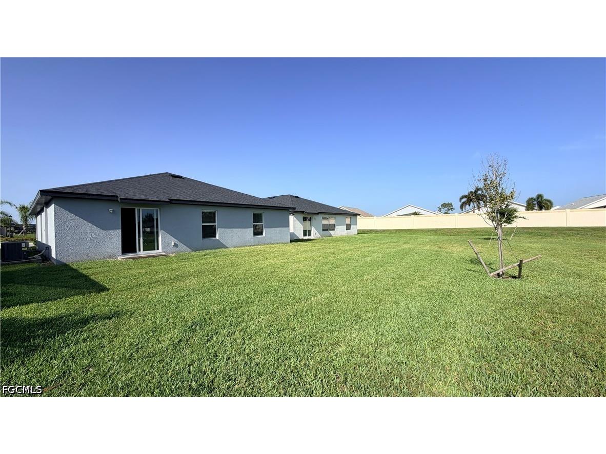 4007 San Clemente Court North Fort Myers FL 33917 2026028058 image4