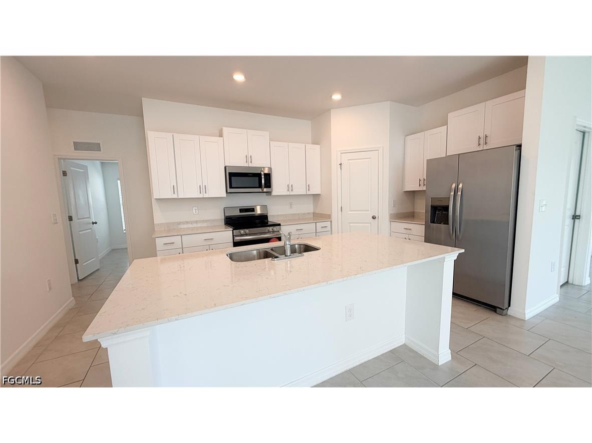 4007 San Clemente Court North Fort Myers FL 33917 2026028058 image6