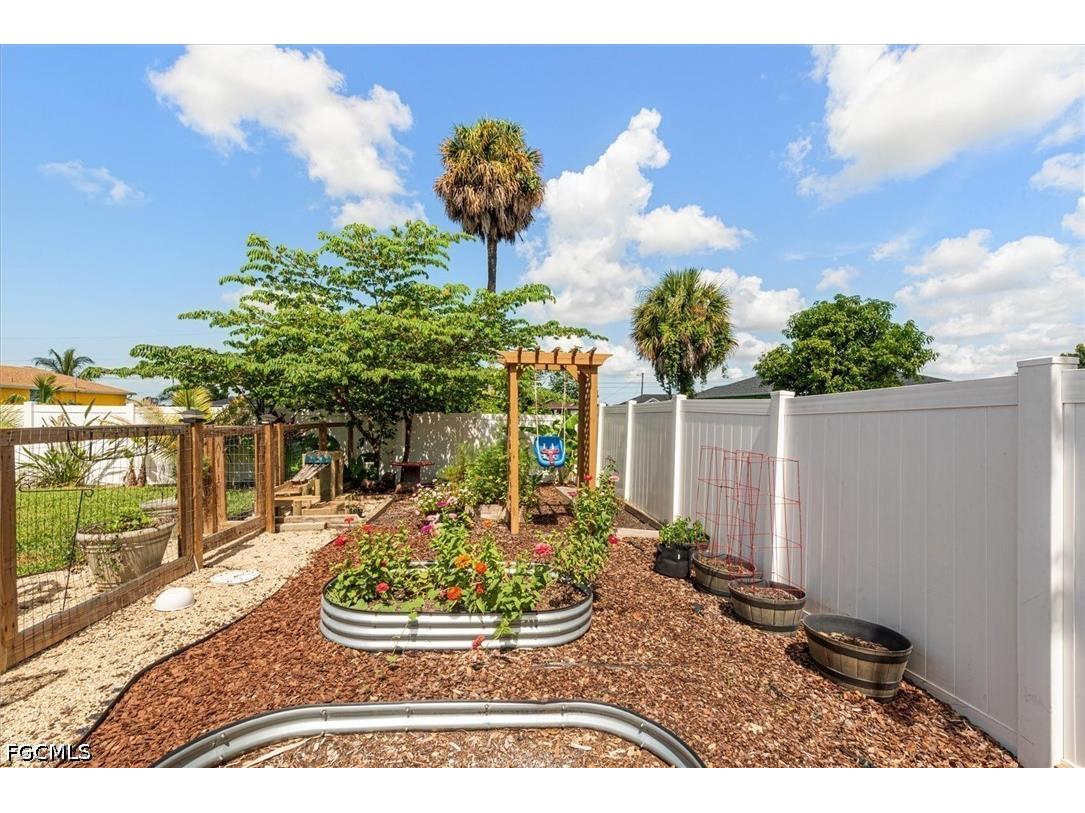 4008 NE 22nd Place Cape Coral FL 33909 2026029876 image27