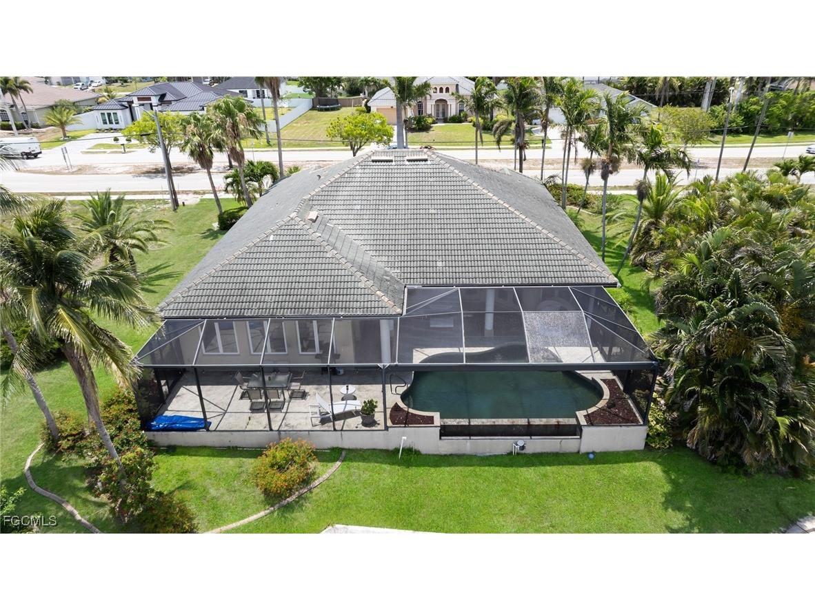 4009 Chiquita Boulevard S Cape Coral FL 33914 2025014049 image10