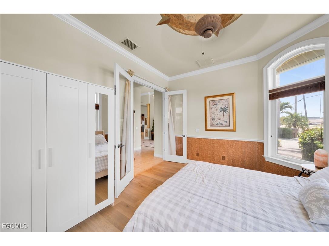 4009 Chiquita Boulevard S Cape Coral FL 33914 2025014049 image15