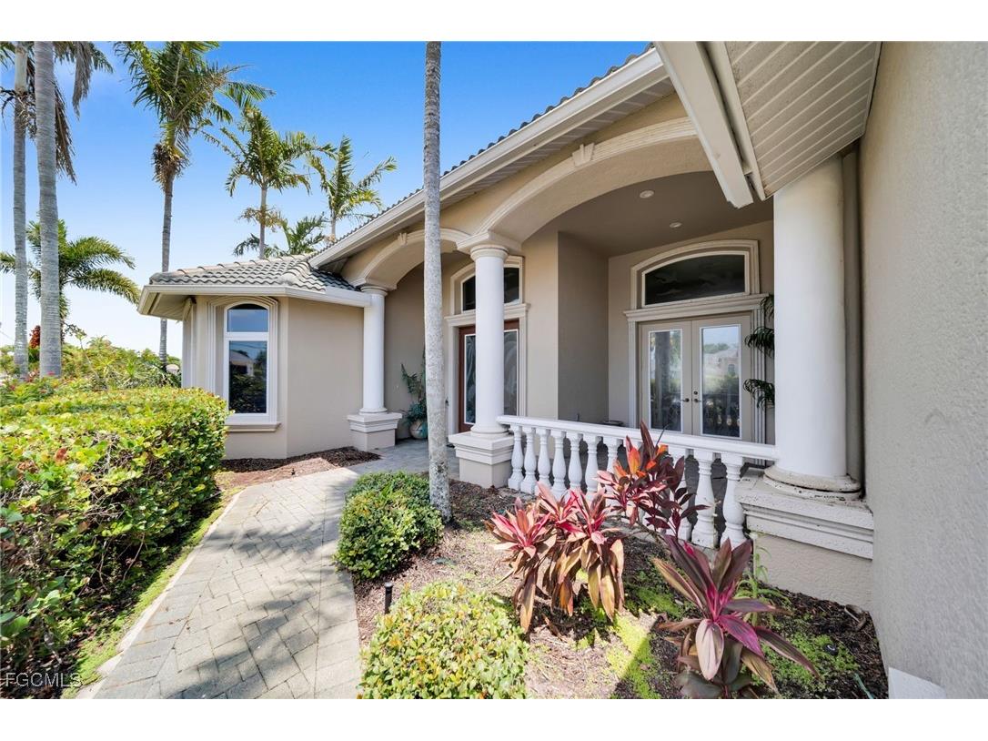 4009 Chiquita Boulevard S Cape Coral FL 33914 2025014049 image25