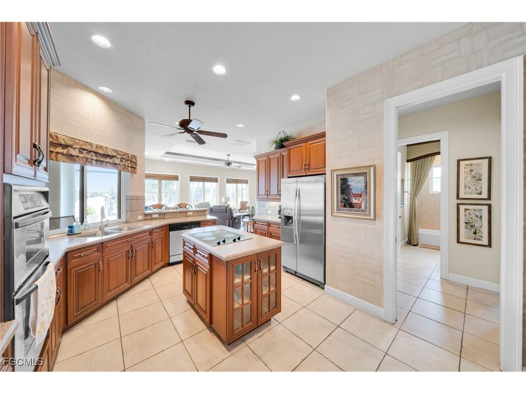 4009 Chiquita Boulevard S Cape Coral FL 33914 2025014049 image33