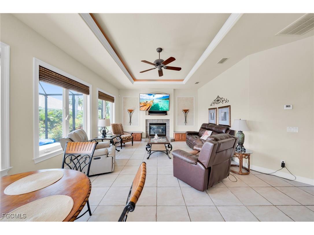 4009 Chiquita Boulevard S Cape Coral FL 33914 2025014049 image37