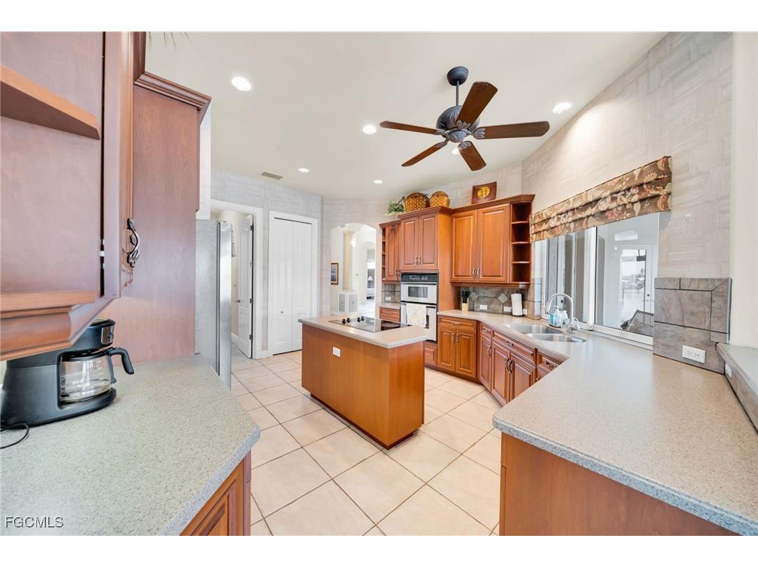 4009 Chiquita Boulevard S Cape Coral FL 33914 2025014049 image42