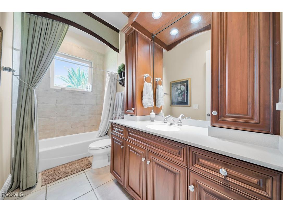 4009 Chiquita Boulevard S Cape Coral FL 33914 2025014049 image46