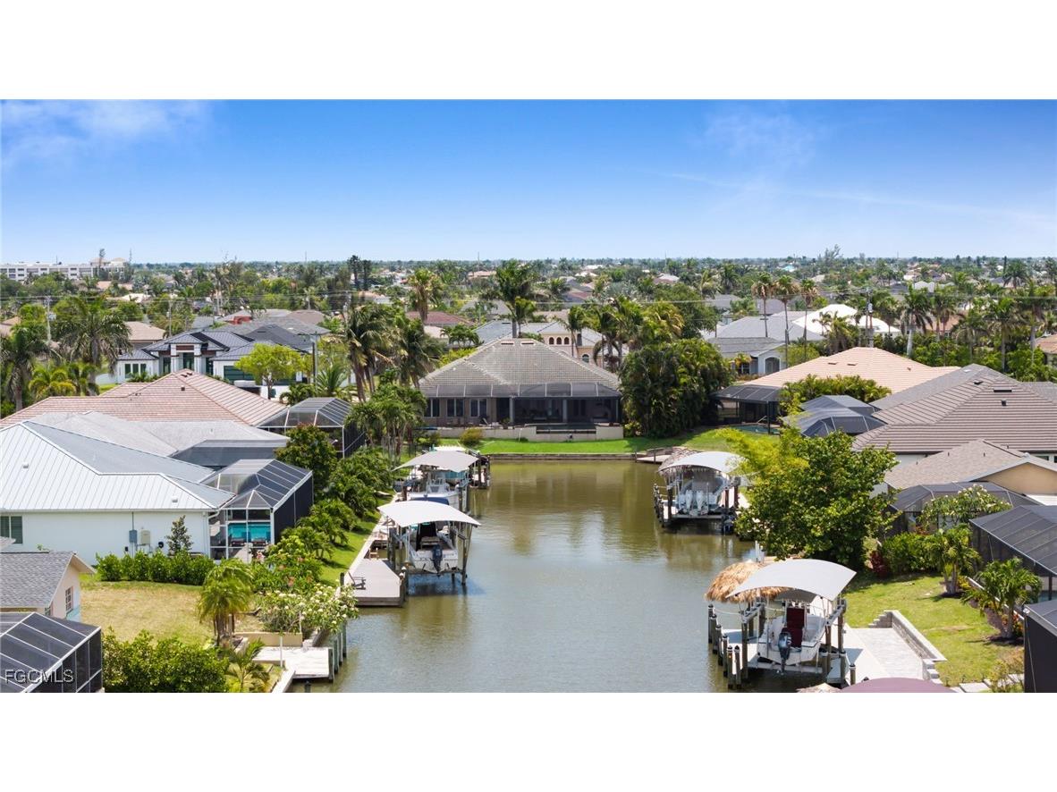 4009 Chiquita Boulevard S Cape Coral FL 33914 2025014049 image6