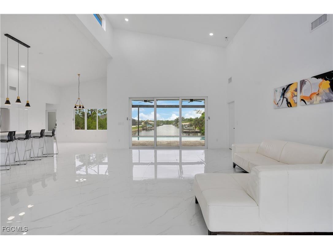 4009 Jacaranda Parkway W Cape Coral FL 33993 2026001378 image10