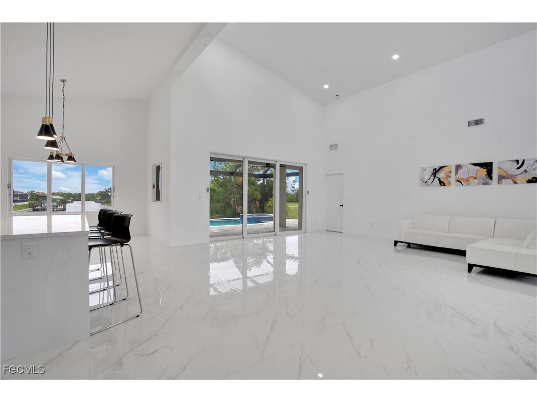 4009 Jacaranda Parkway W Cape Coral FL 33993 2026001378 image12