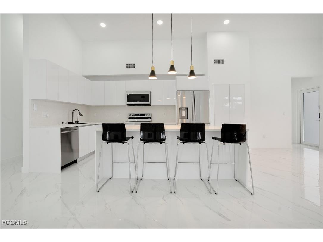 4009 Jacaranda Parkway W Cape Coral FL 33993 2026001378 image16