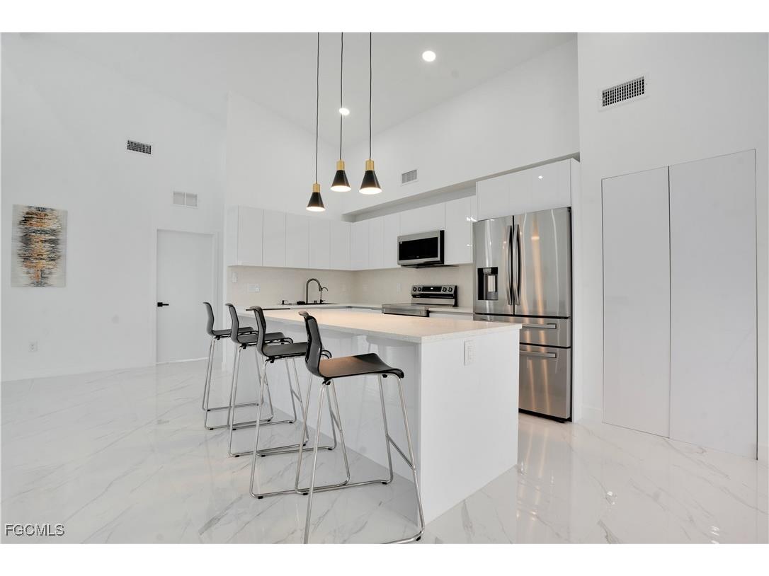 4009 Jacaranda Parkway W Cape Coral FL 33993 2026001378 image17