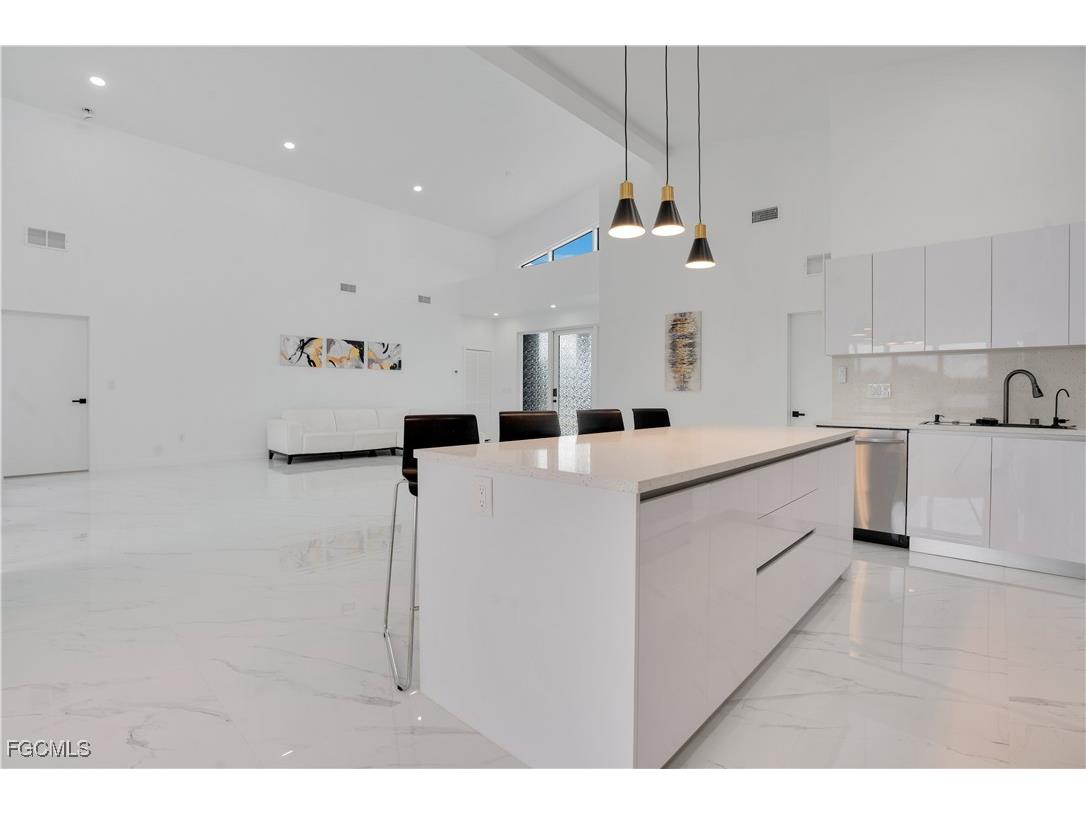 4009 Jacaranda Parkway W Cape Coral FL 33993 2026001378 image18