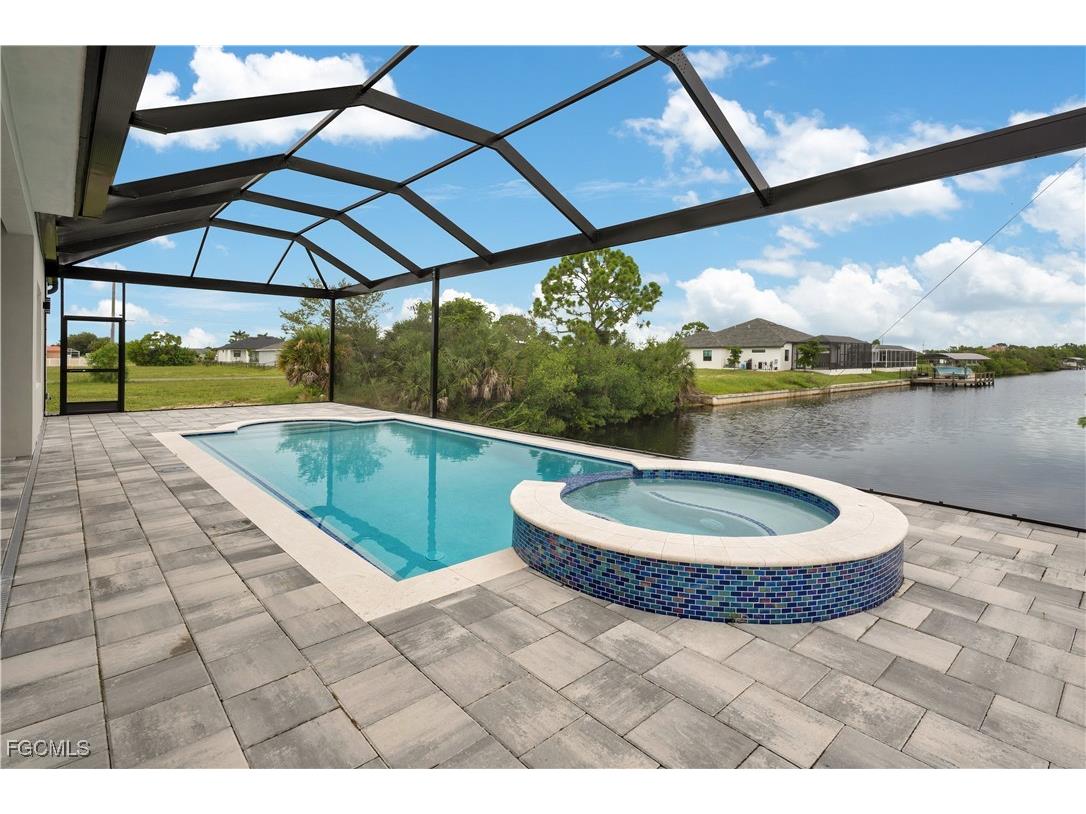 4009 Jacaranda Parkway W Cape Coral FL 33993 2026001378 image2