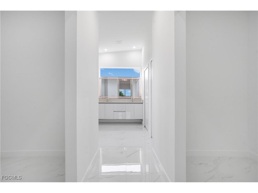 4009 Jacaranda Parkway W Cape Coral FL 33993 2026001378 image25