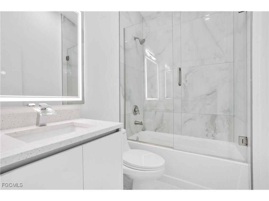 4009 Jacaranda Parkway W Cape Coral FL 33993 2026001378 image31