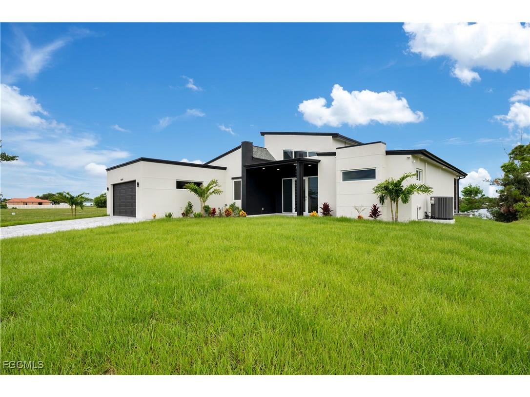 4009 Jacaranda Parkway W Cape Coral FL 33993 2026001378 image4